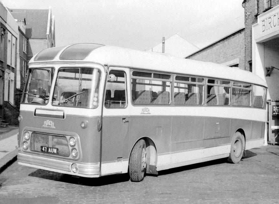  AEC Reliance 2MU3RA Willowbrook (C41F) 1961 года  (UK) (фото 2 из 2)